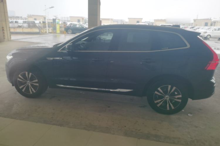 Used Volvo XC60 2023 B5 4x4 Smart Luxury Edition
