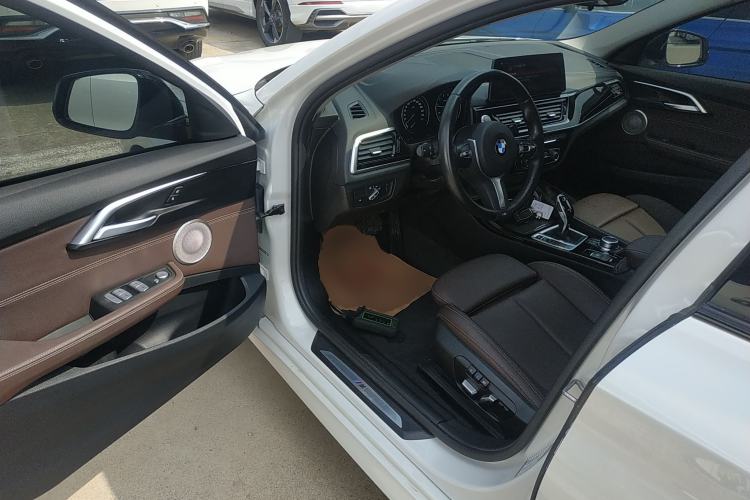 Used BMW 1 Series 2022 120i M Sport Night Edition Driver Seat