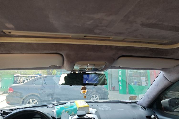 Used Brilliance H330 2013 1.5L Manual Luxury Model Headliner