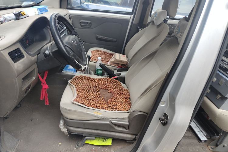 Used Wuling Rongguang V 2016 1.5L Standard Version
