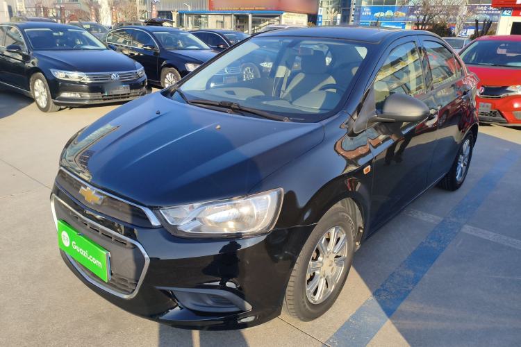Used Chevrolet Aveo Sonic 2014 Sedan 1.4SL AT Fashion Edition
