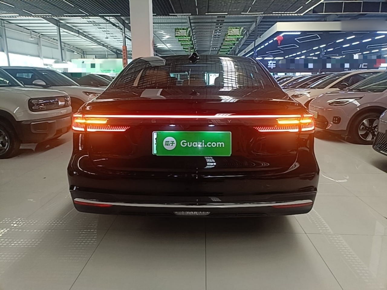 Geely Galaxy Starlight 7 2026 220km Four-Wheel-Drive Exploration+ Edition — снимка 5