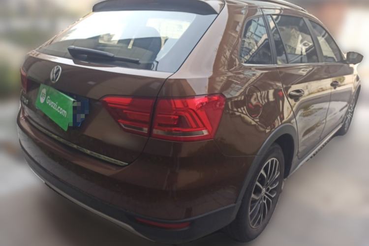 Used Volkswagen Cross Lavida 2014 1.6L Automatic Rear Right 45 Deg