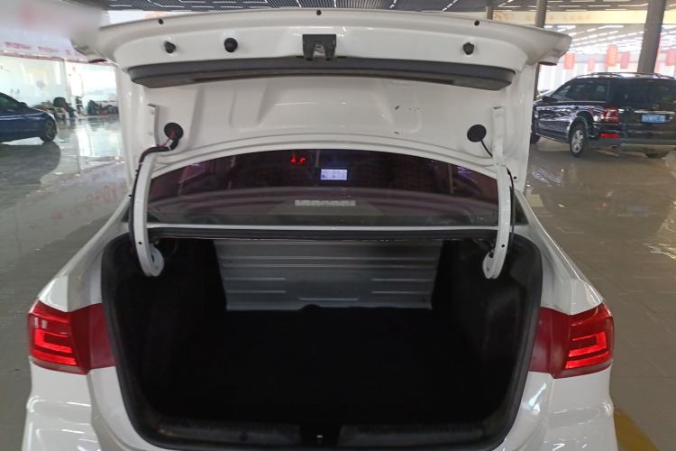 Used Volkswagen Santana 2021 1.5L Manual Fashion Edition Trunk
