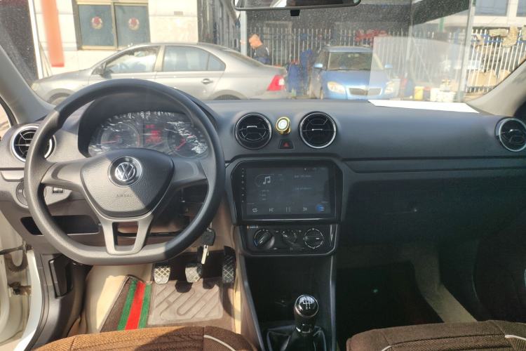 Used Volkswagen Jetta 2017 1.4L Manual Fashion Edition