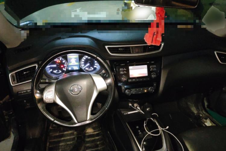 Used Nissan X-Trail 2014 2.0L CVT Comfort Edition 2WD Center Console