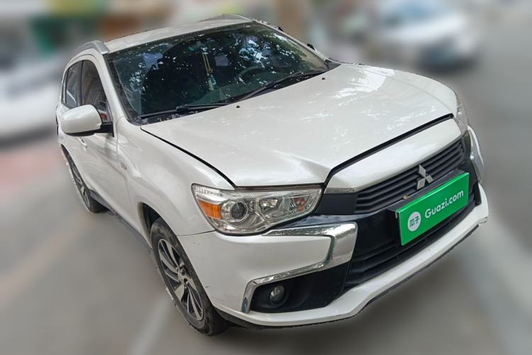 Used Mitsubishi ASX 2016 2.0L CVT Two-Wheel Drive Excellence Edition Front Right 45 Deg
