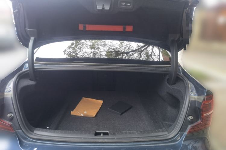 Used Volvo S60 2023 B4 Zhiyuan Luxury Edition
