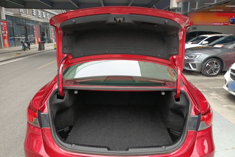 Used Mazda Atenza 2015 2.0L Blue Sky Luxury Edition