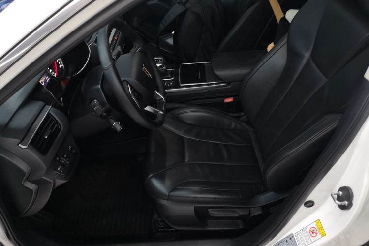 Used Hongqi H5 2022 Classic Model Facelift 1.5T DCT Qiyun Edition Left Front Seat