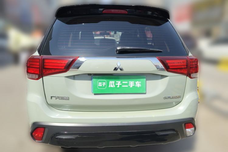 Used Mitsubishi Outlander 2020 2.0L Two-Wheel Drive Comfort Edition 5 Seats Rear