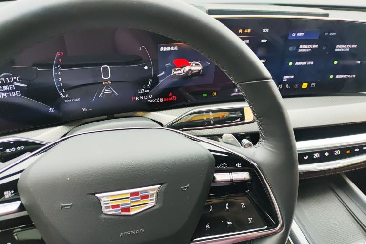 Used Cadillac XT5 2025 2.0T Platinum Edition
