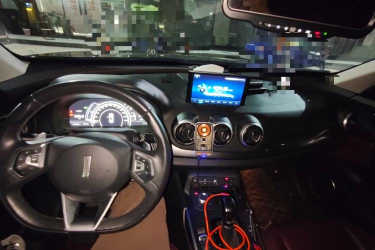 Used Wey P8 2018 2.0T Flagship Model Center Console