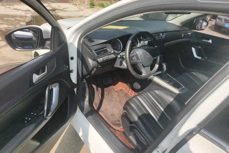 Used Peugeot 408 2019 360THP Automatic Luxury Edition China VI Standard Interior 6