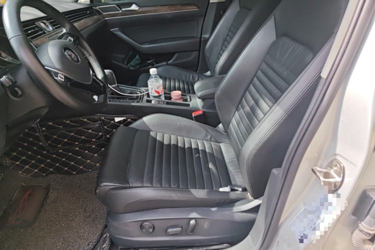 Used Volkswagen Magotan 2018 Facelift 330TSI DSG Luxury Model Left Front Seat