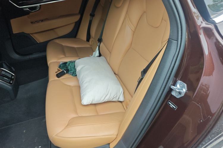 Used Volvo S90 2017 T4 Zhiyuan Edition Left Rear Seat