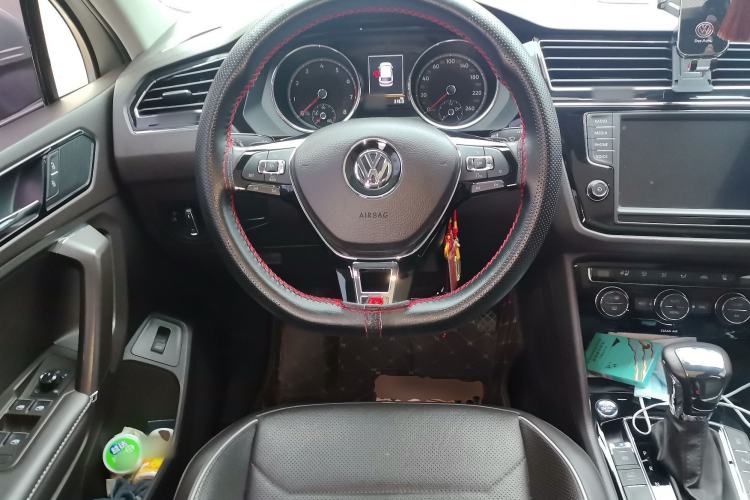 Used Volkswagen Tiguan L 2017 380TSI Automatic All-Wheel-Drive Flagship Edition
