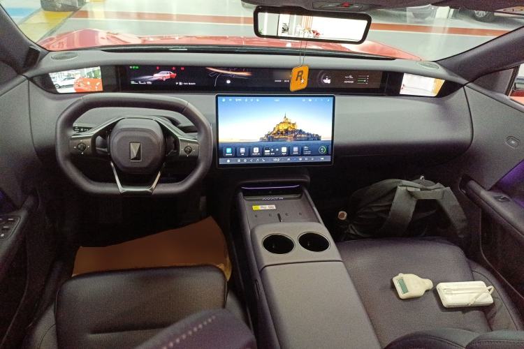 Used Avatr 06 2025 Ultra Pure Electric Edition Center Console