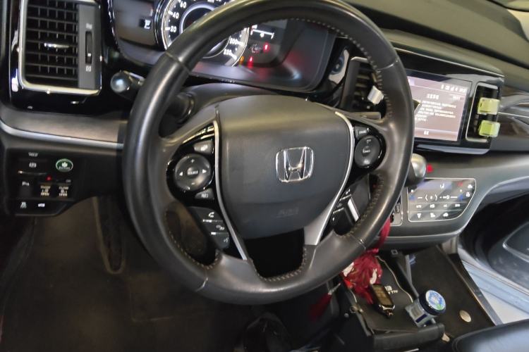 Used Honda Elysion 2016 2.4L Luxury Edition
