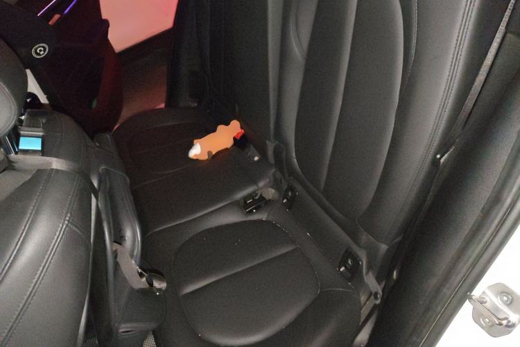 Used BMW X2 2019 sDrive25i Leading Edition M Sport Package China VI Left Rear Seat