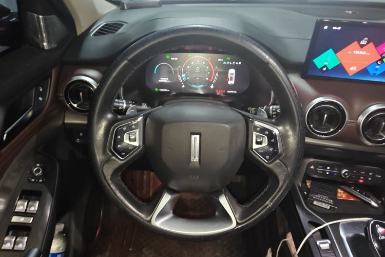 Used Wey VV6 2020 2.0T Two-Wheel Drive Smart Enjoyment+