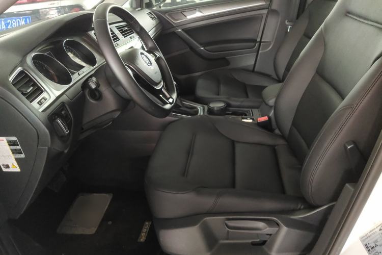 Used Volkswagen Golf 2016 1.6L Automatic Comfort Model
