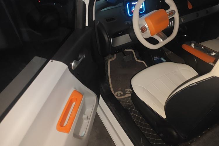 Used CHANGAN NEVO Lumin 2025 301km Honey Dew Edition
