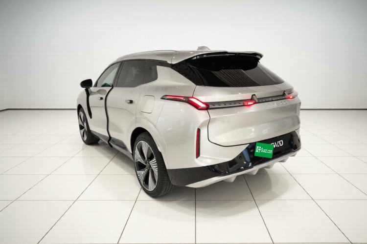 Used Lynk & Co 08 EM-P 2023 120km Long-Range Halo Exterior 2