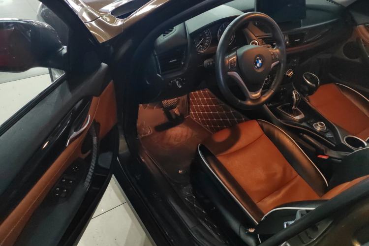 Used BMW X1 2015 sDrive18i Fashion Upgrade Edition Driver Seat