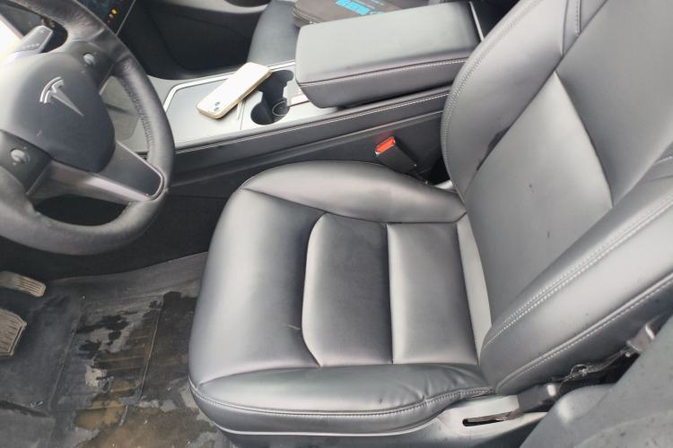 Used Tesla Model Y 2021 Long-Range All-Wheel-Drive Version Left Front Seat