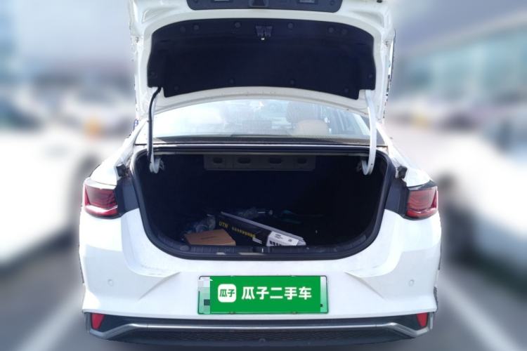 Used Geely Auto Emgrand L HiP 2024 Champion Edition 1.5TD-DHT Pro 100KM Excellence Model
