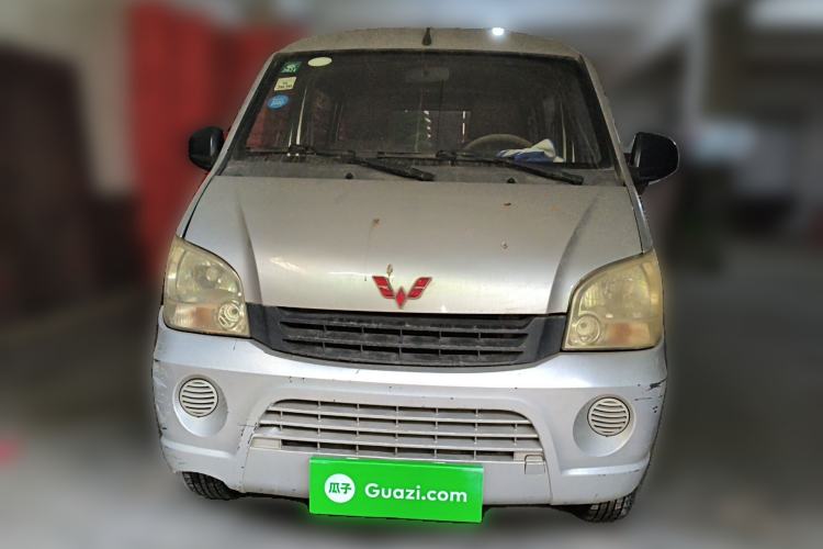 Used Wuling Zhiguang 2010 1.0L New Version Practical Short-Body L2Y
