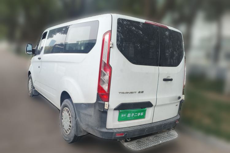 Used Ford Transit 2017 2.0T Diesel Multi-Purpose Commercial Vehicle Short Wheelbase Low Roof China IV Standard

