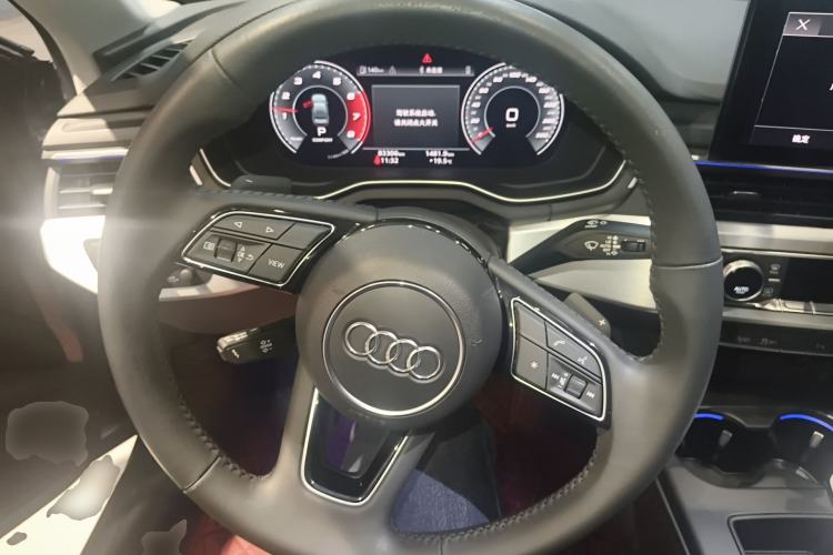 Used Audi A4L 2020 40 TFSI Fashion Dynamic Model Steering Wheel