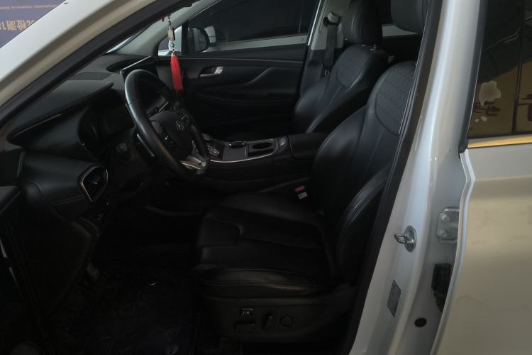 Used Hyundai Santa Fe 2023 Traveler 380T GDi Automatic Two-Wheel Drive GLX Elite Edition
