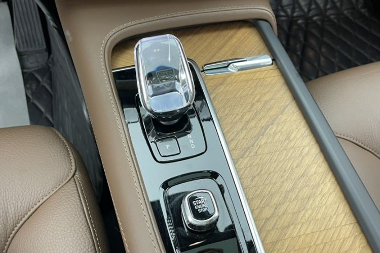 Used Volvo XC90 2024 B6 Zhiyi Luxury 7-Seater Interior 4