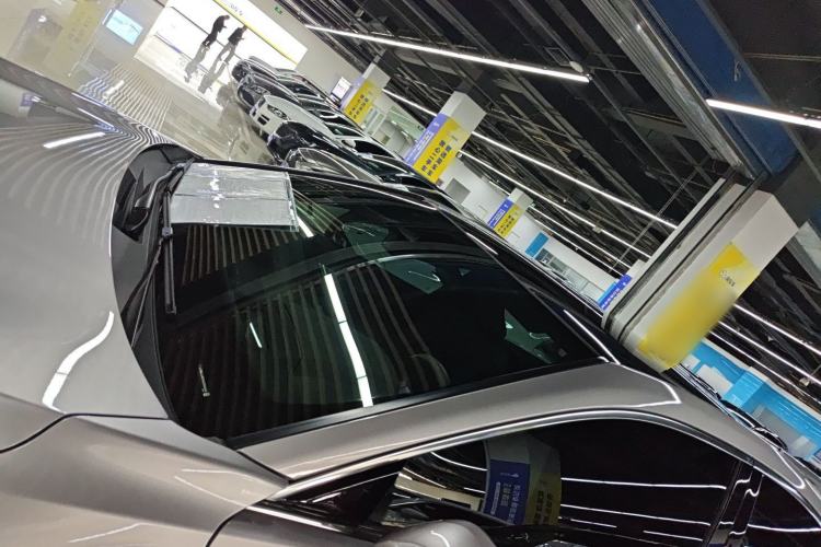 Used Toyota Avalon 2024 Dual-Motor 2.0L Luxury Edition
