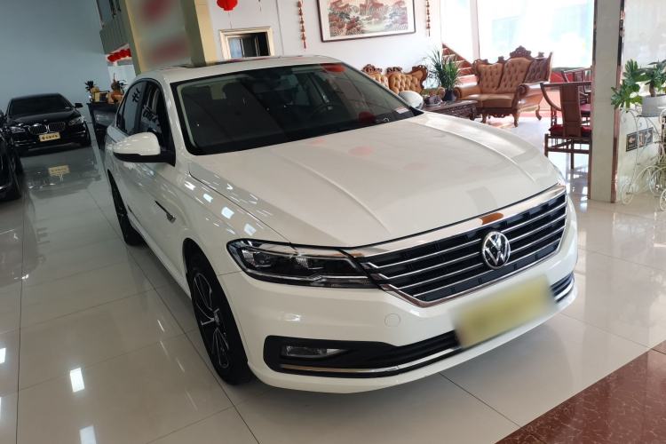 Used Volkswagen Lavida 2022 280TSI DSG Comfort Edition Front Right 45 Deg