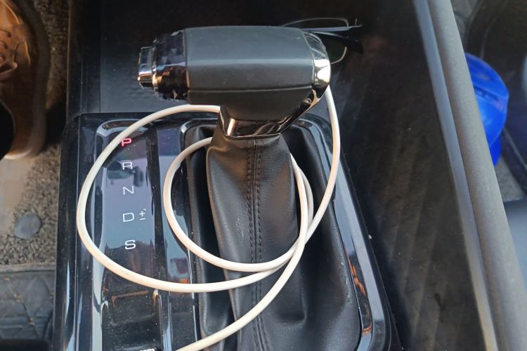 Used Baojun Valli 2021 1.5T Naqu Starry Sky CVT Flagship Model Gear Lever