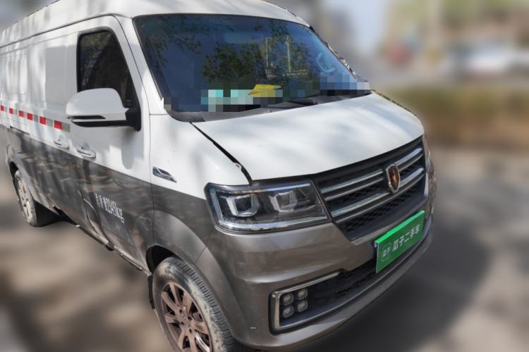 Used Jinbei New Hiace S 2021 1.5L Wealth Van Non-Air-Conditioned Version China VI Standard SWC15M Front Right 45 Deg