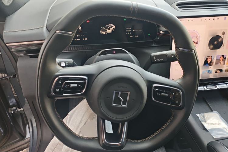 Used Zeekr 7X 2025 100kWh Long-Range All-Wheel Drive Intelligent Driving Version
