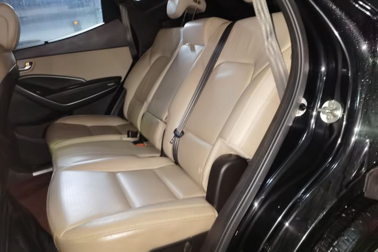 Used Hyundai Santa Fe 2013 Revised Version 2.4L Automatic All-Wheel Drive Smart Type