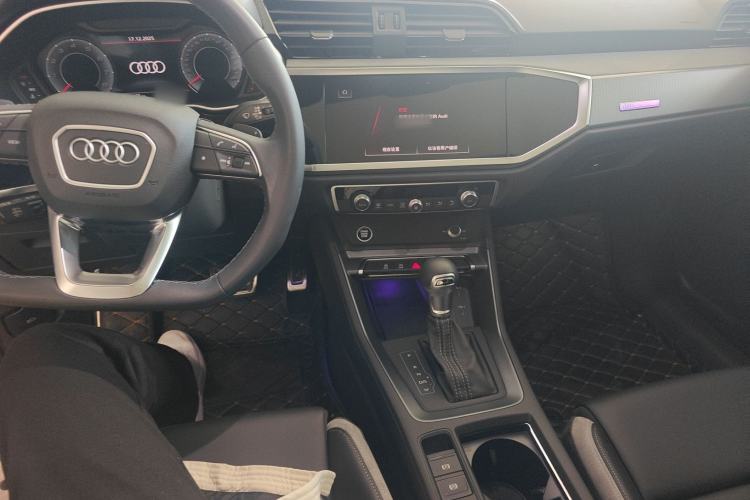 Used Audi Q3 2024 35 TFSI Fashion Dynamic Edition