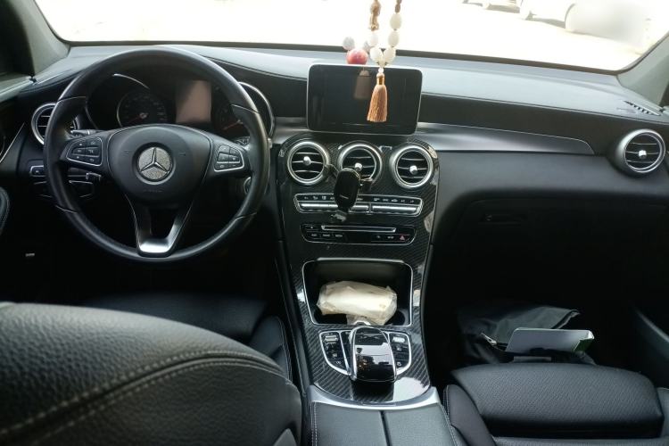Used Mercedes-Benz GLC 2017 GLC 260 4MATIC Luxury Model
