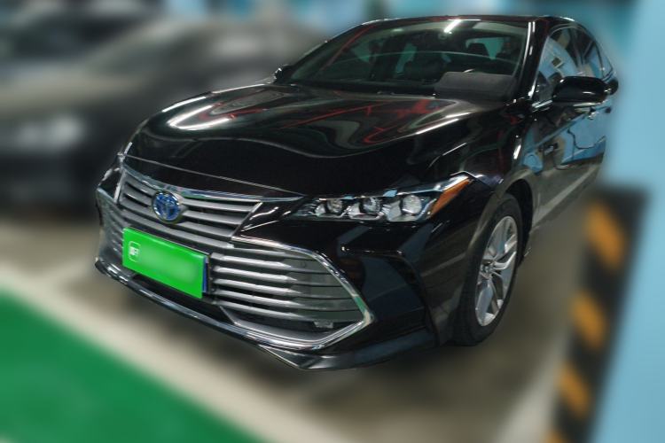 Used Toyota Avalon 2019 Dual-Engine 2.5L Luxury Edition China VI Standard