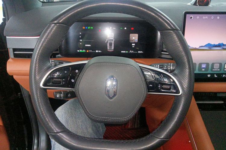 Used Hima AITO M7 2024 1.5T Intelligent Driving 4WD Ultra Version 6 Seats Steering Wheel