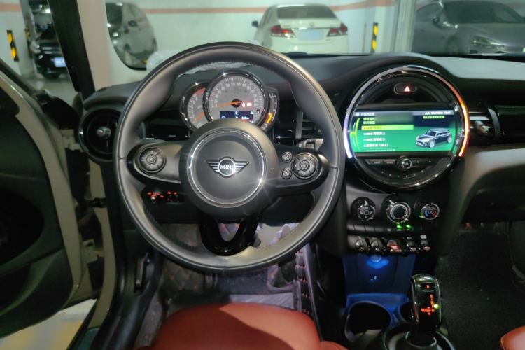 Used MINI 2018 1.5T COOPER Classic Edition Five-Door Version Steering Wheel