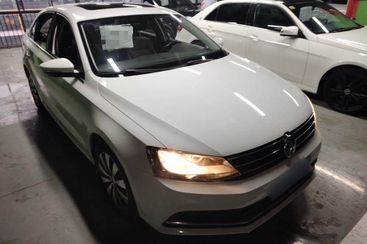 Used Volkswagen Sagitar 2017 180TSI Automatic Luxury Edition