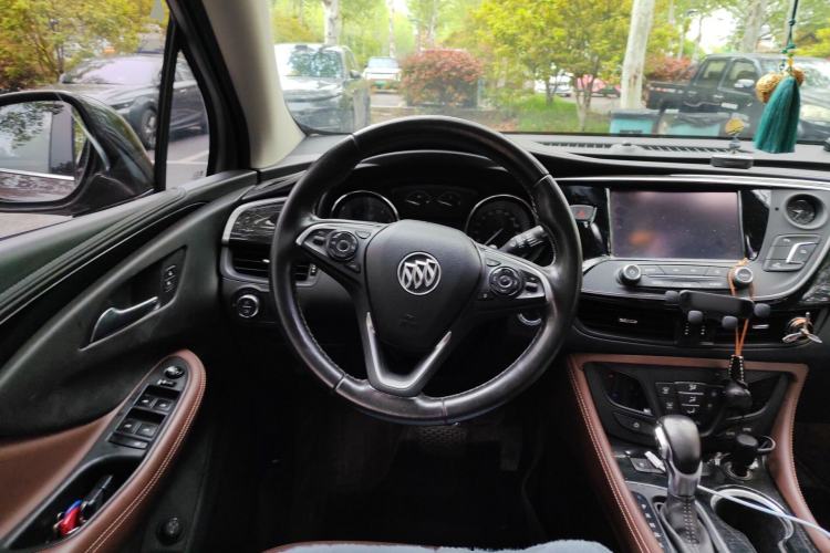 Used Buick Envision 2019 20T Two-Wheel Drive Luxury Version China VI Standard Steering Wheel