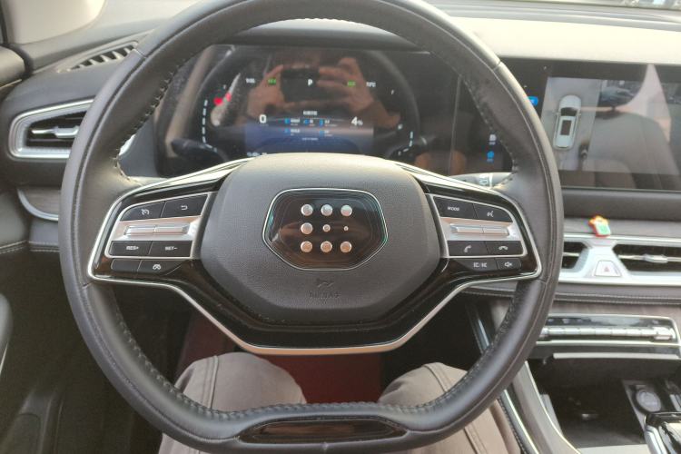 Used Landian E5 2024 Honor Edition 100KM Deluxe 7-Seater
